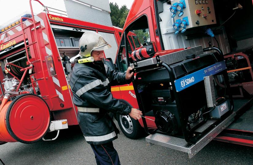 Diesel generator set on a fire engine